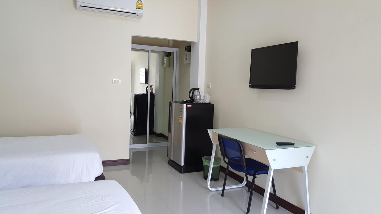 Charoensuk Grand Hotel Kabin Buri Bagian luar foto