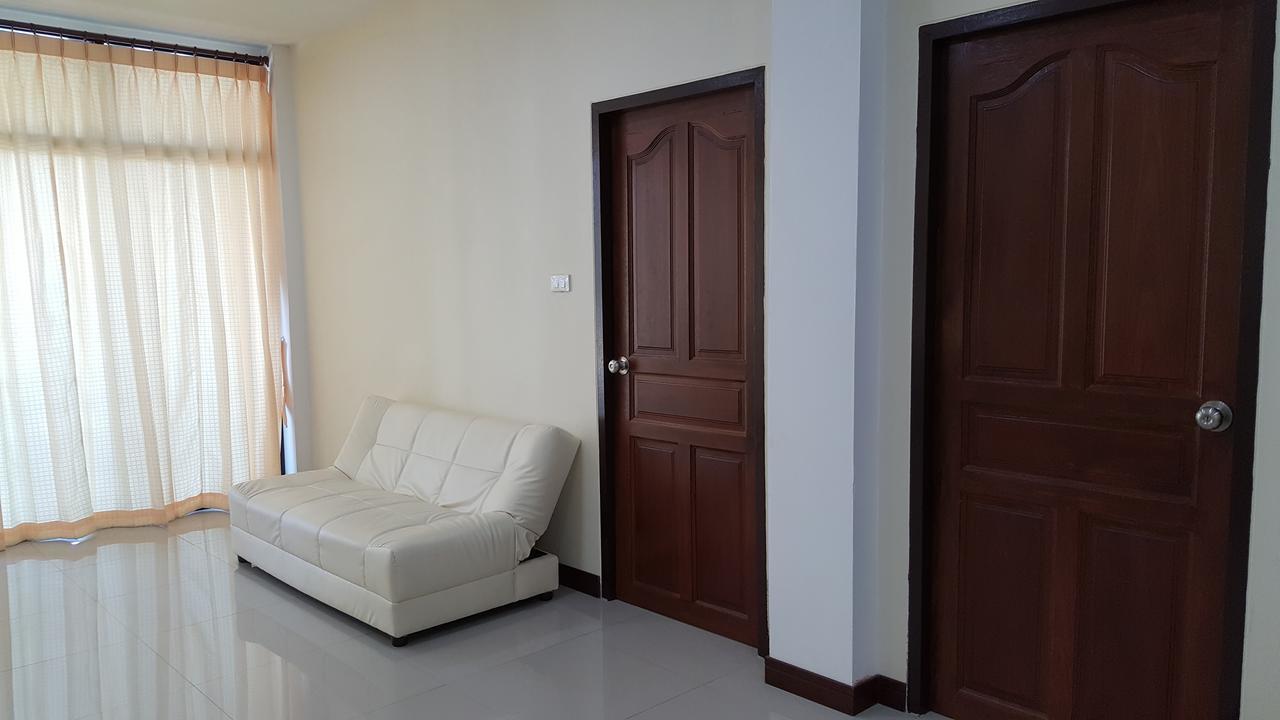 Charoensuk Grand Hotel Kabin Buri Bagian luar foto