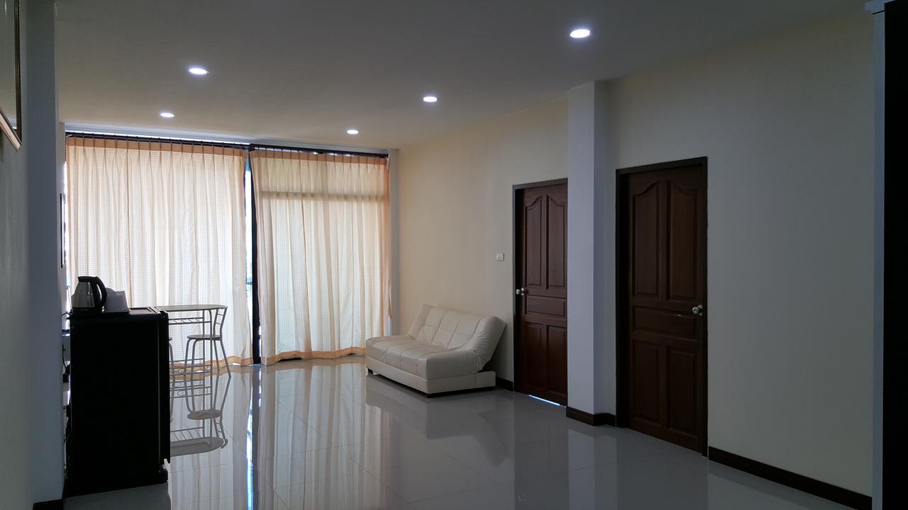Charoensuk Grand Hotel Kabin Buri Bagian luar foto