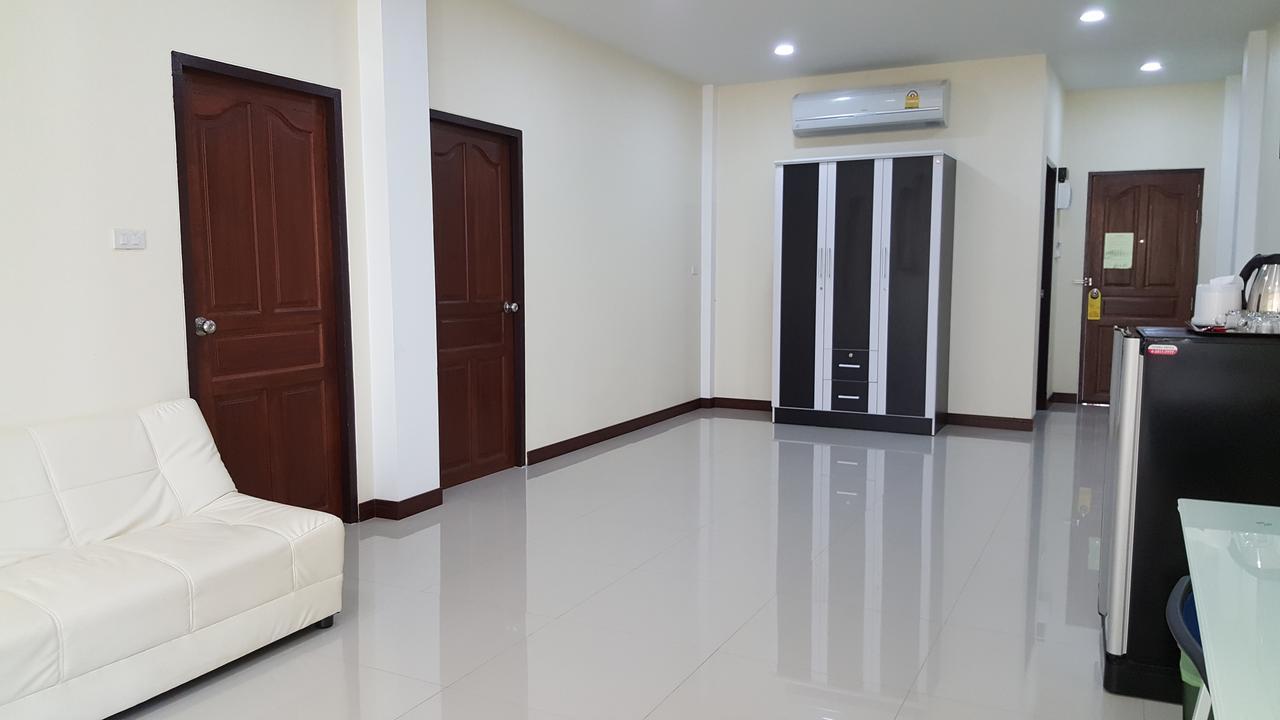 Charoensuk Grand Hotel Kabin Buri Bagian luar foto