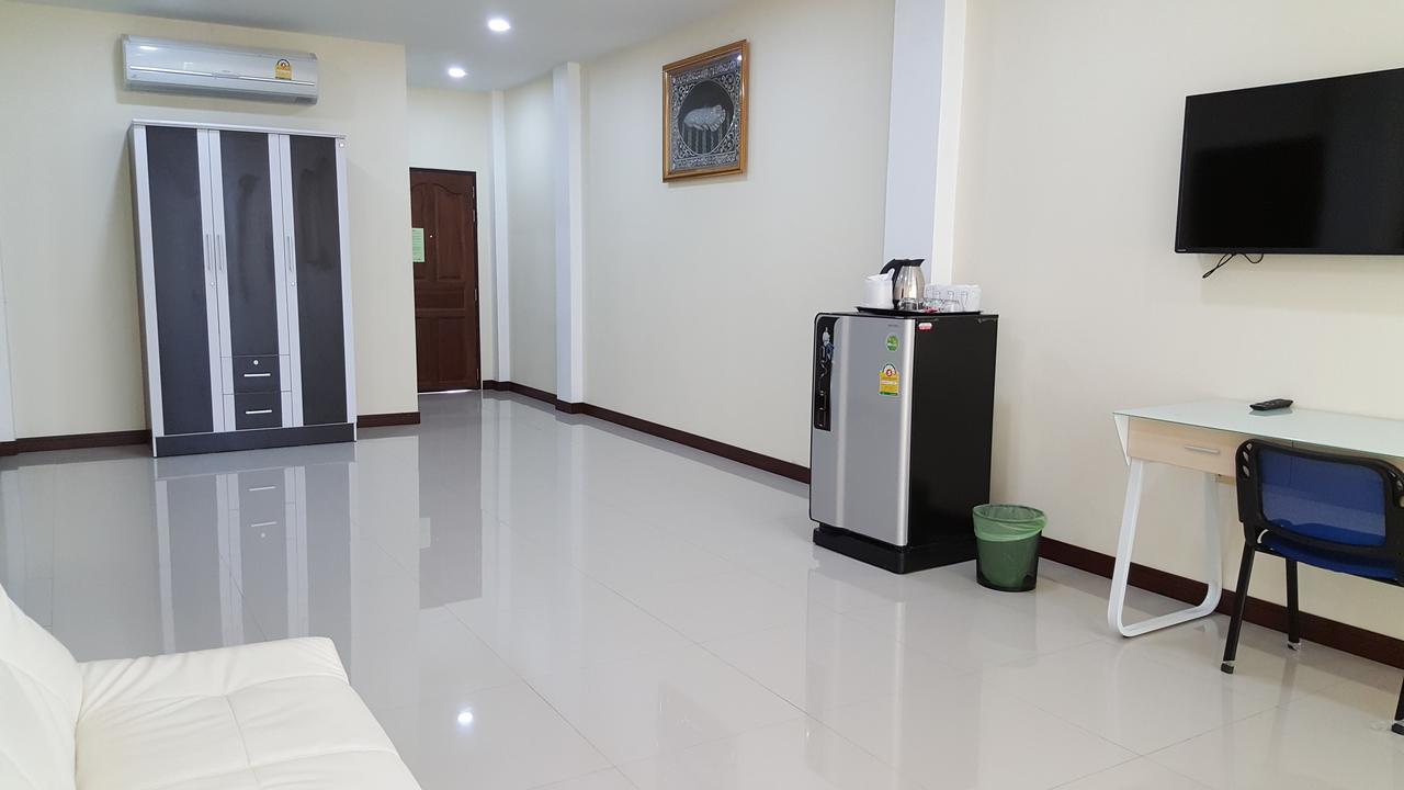 Charoensuk Grand Hotel Kabin Buri Bagian luar foto